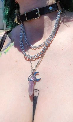 HELLBOUND Amethyst Moon | NECKLACE -Restyle Sales Shop Hellbound Amethyst Moon Necklace 02 1c30a9ee 7bee 4992 9337 6dd7144aa5c7 700x700