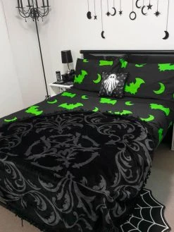 HELLS BLANKETS Creature Of The Night [Toxic] | SUPER KING QUILT SET** -Restyle Sales Shop Hells Blankets Creatureofthenight 06 ebb03621 090f 4d51 b9e0 2f00a64305b5 700x700