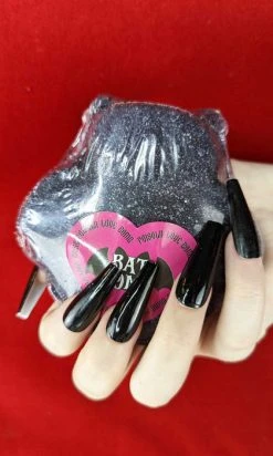 POISON LOVE BOMB Bat [Black] | BATH BOMB -Restyle Sales Shop Poison Love Bomb Bat Bath Bomb 03 5ae502b5 2195 4190 bb59 f933dc622710 700x700