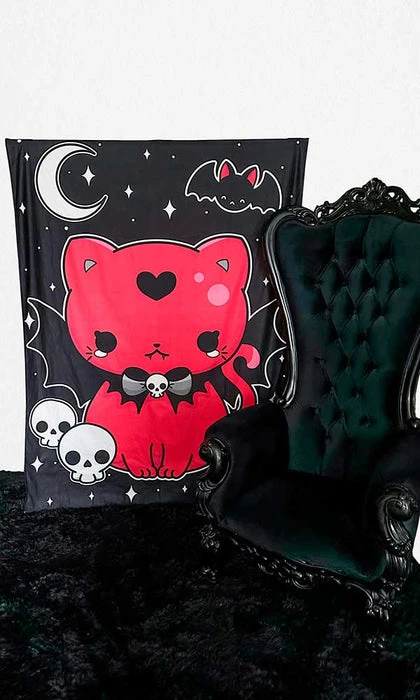 BESERK CRYPT Fanged Familiar | TAPESTRY BLANKET 5 BESERK CRYPT Fanged Familiar | TAPESTRY BLANKET - Image 3