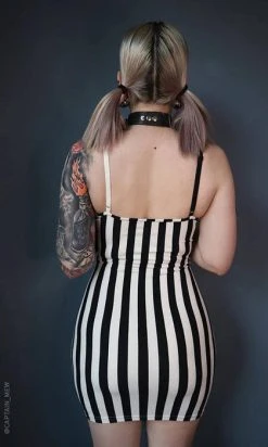 FOREST INK Beetle | FRONT TIE DRESS -Restyle Sales Shop forest ink beetle front tie dress 7 bfa855f3 6fde 4cd3 af36 1e90b5ec8eb7 700x700