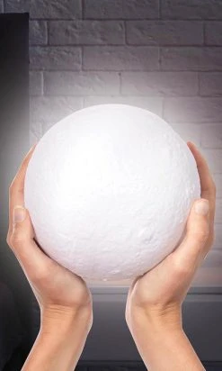HOMEWARES Celestial Moon | COLOUR CHANGING LIGHT