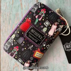 LOUNGEFLY Beetlejuice: Icons | ZIP PURSE -Restyle Sales Shop loungefly beetlejuice icons zip purse 11 ef5b9521 2ecb 4a40 829d a783f165dd70 700x700