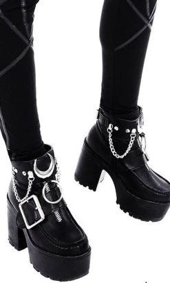 RESTYLE Iron Moon | SHOE CUFFS 14 RESTYLE Iron Moon | SHOE CUFFS -Restyle Sales Shop restyle iron moon shoe cuffs 5 c790c009 ed41 4035 a4c1 104dd9c59483 700x700