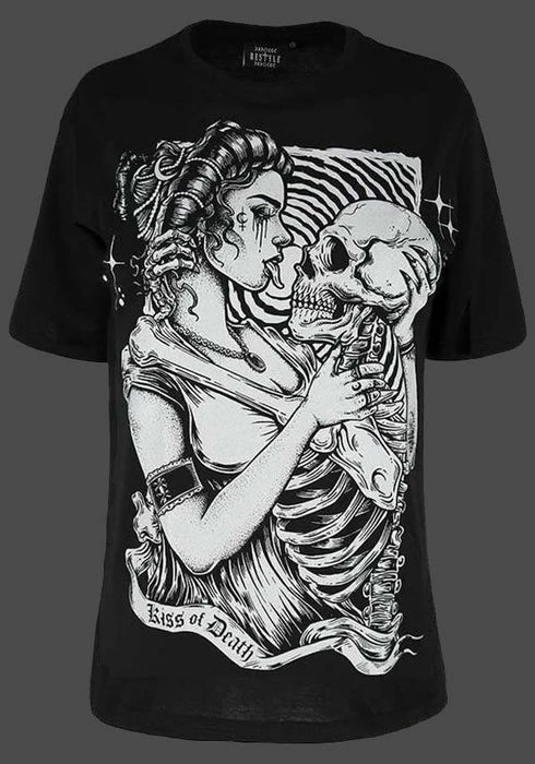 RESTYLE Kiss Of Death | OVERSIZED T-SHIRT 4 RESTYLE Kiss Of Death | OVERSIZED T-SHIRT - Image 2