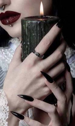 ROGUE AND WOLF Moonrise [Blackened Steel] | RING -Restyle Sales Shop rogue and wolf moonrise blackened steel ring 6 ecb52e06 b671 48d3 9be7 301b096d0210 700x700