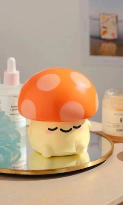 SMOKO Kai Mushroom | SQUISHIE"