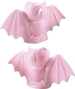 SOURPUSS Bat [Pink] | CERAMIC CANDLESTICKS HOLDER*