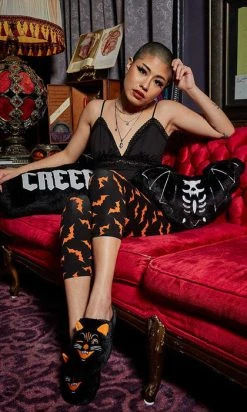 SOURPUSS Furry Bat | PILLOW 7 SOURPUSS Furry Bat | PILLOW -Restyle Sales Shop sourpuss furry bat pillow 3 69bcb2c8 f298 4403 9f20 3f170493546d 700x700