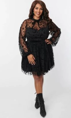 UNIQUE VINTAGE Moon & Stars | FLARE DRESS` -Restyle Sales Shop unique vintage moon stars flare dress 9 c4445f32 a456 4e23 90f9 b72ca9202ebf 700x700