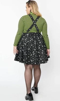 UNIQUE VINTAGE Brionne [Moon] | PINAFORE DRESS [Glow In The Dark] -Restyle Sales Shop unique vintage moon print brionne pinafore dress 8 705ae3d5 dbfb 42bd 9530 6b1f7be6600d 700x700